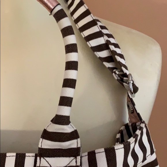 Tote - Picture 3 of 4